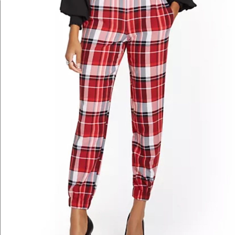 New York & Co. Plaid High Waist Jogger Pant - Picture 4 of 16